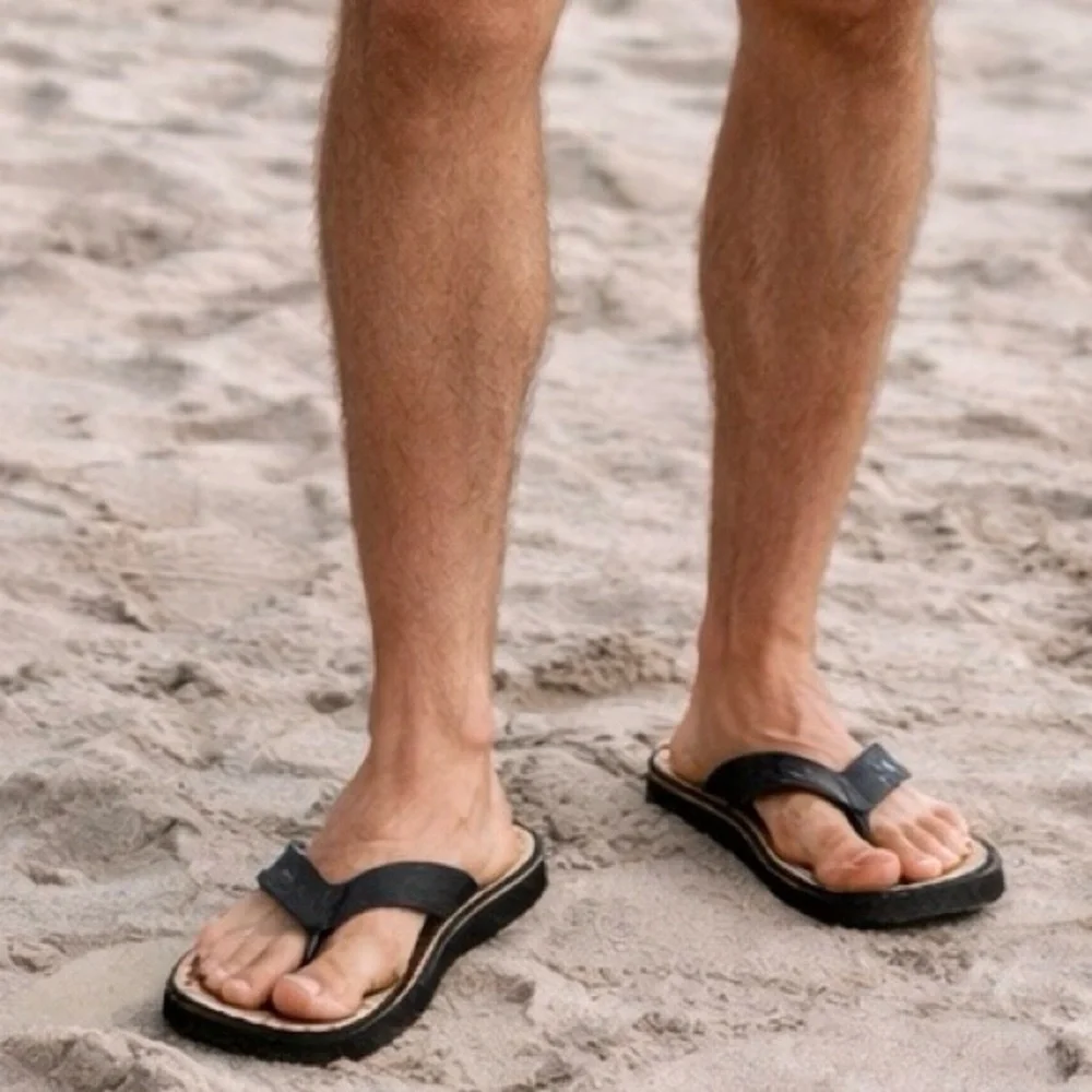 Men’s Handmade Straw Sandals’s in Gray NEW